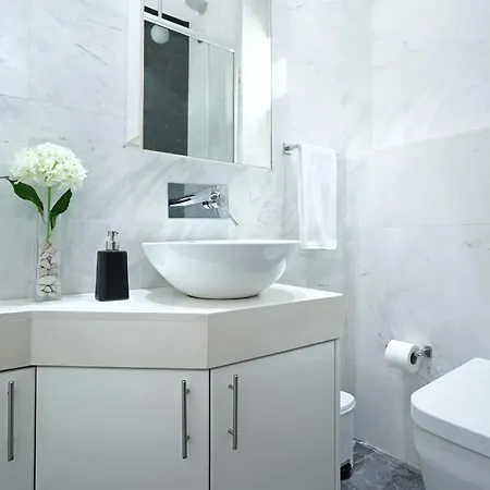 Jenny - Beachfront 普罗塔拉斯