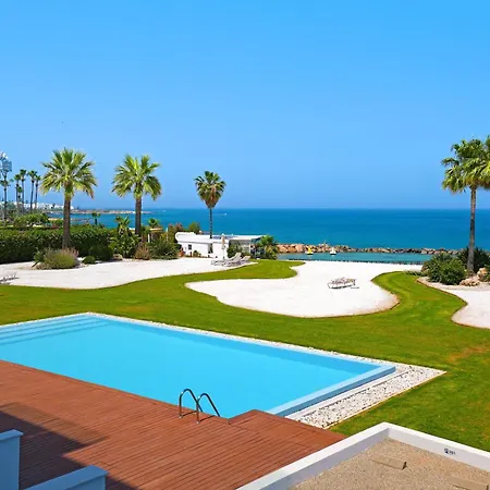 Daire Jenny - Beachfront *