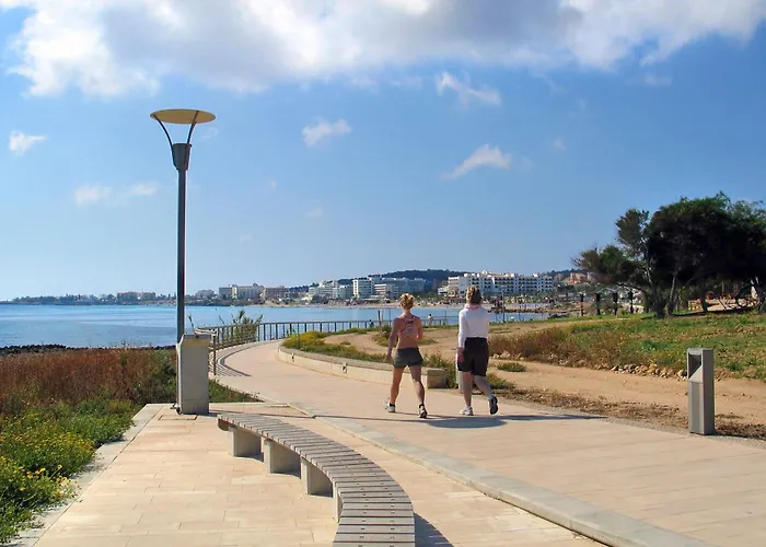 Jenny - Beachfront Protaras