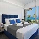 Apartment Jenny - Beachfront *